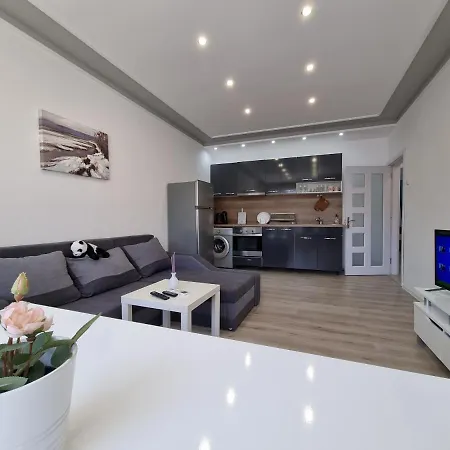 Luxury Two Bedroom Crown *